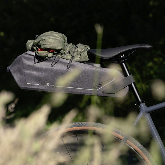 Klickfix großvolumige Bikepacking Tasche – zum Anklicken am Sattel Exklusive Angebote