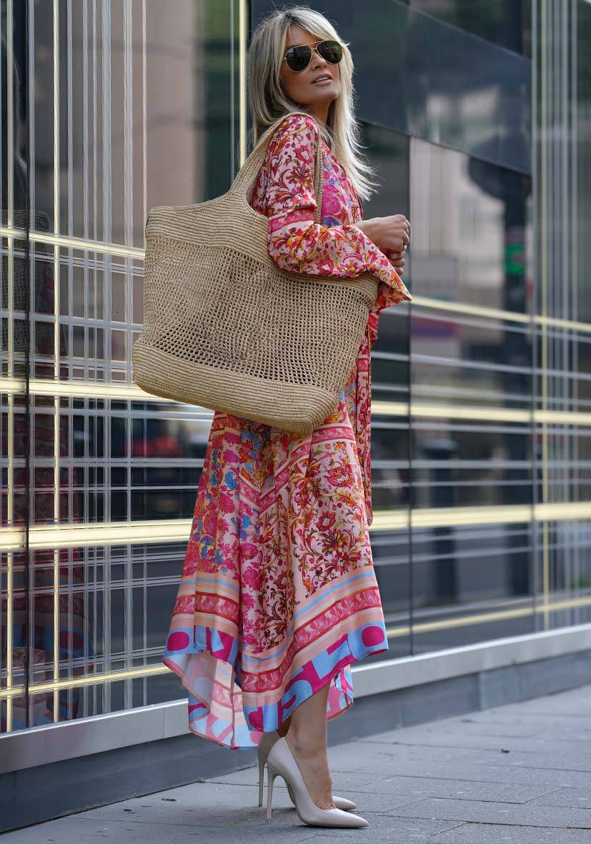 Miss Goodlife Dress Love is Love Versandkostenfrei