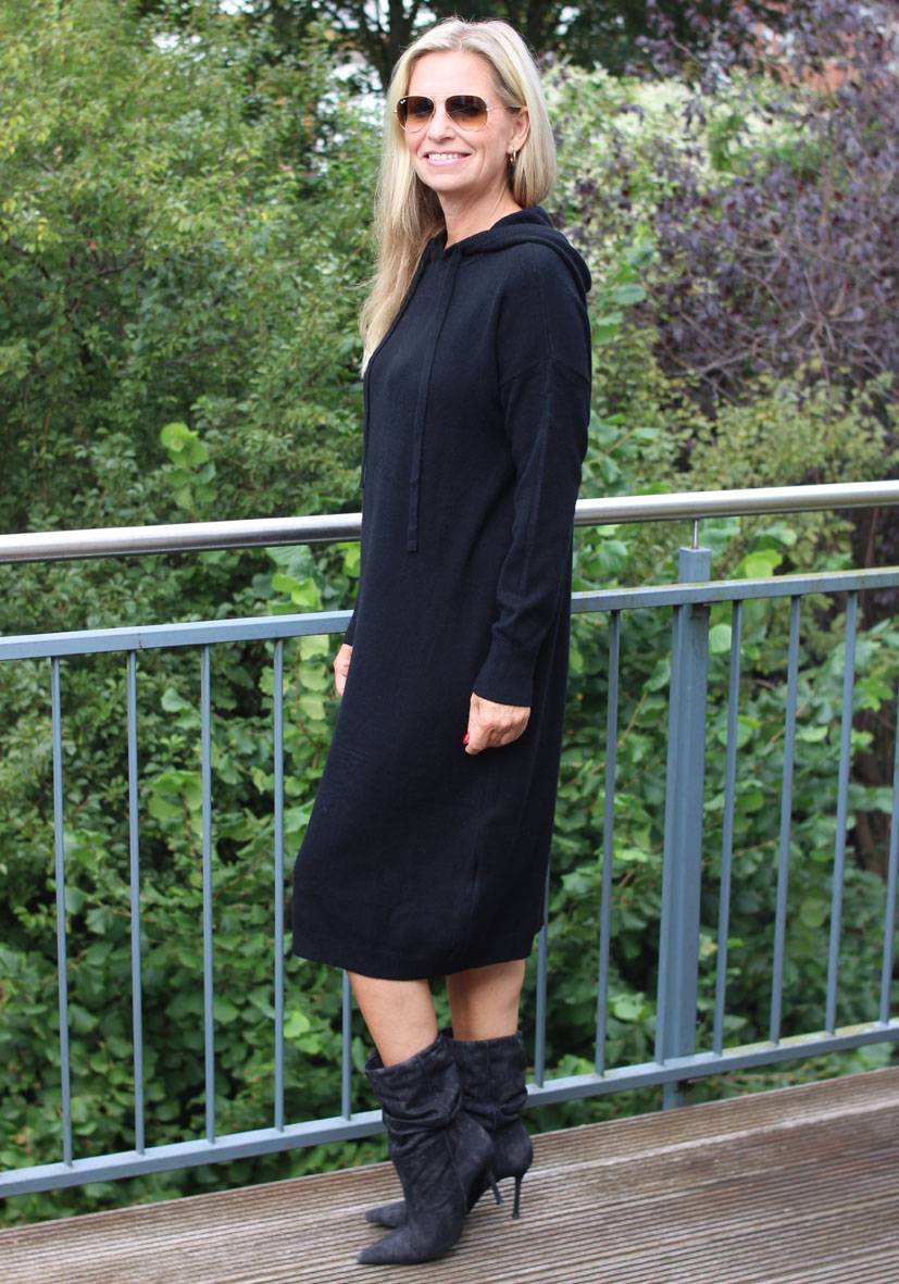 Miss Goodlife Dress Knitted Hoodie long – black Cyber Monday