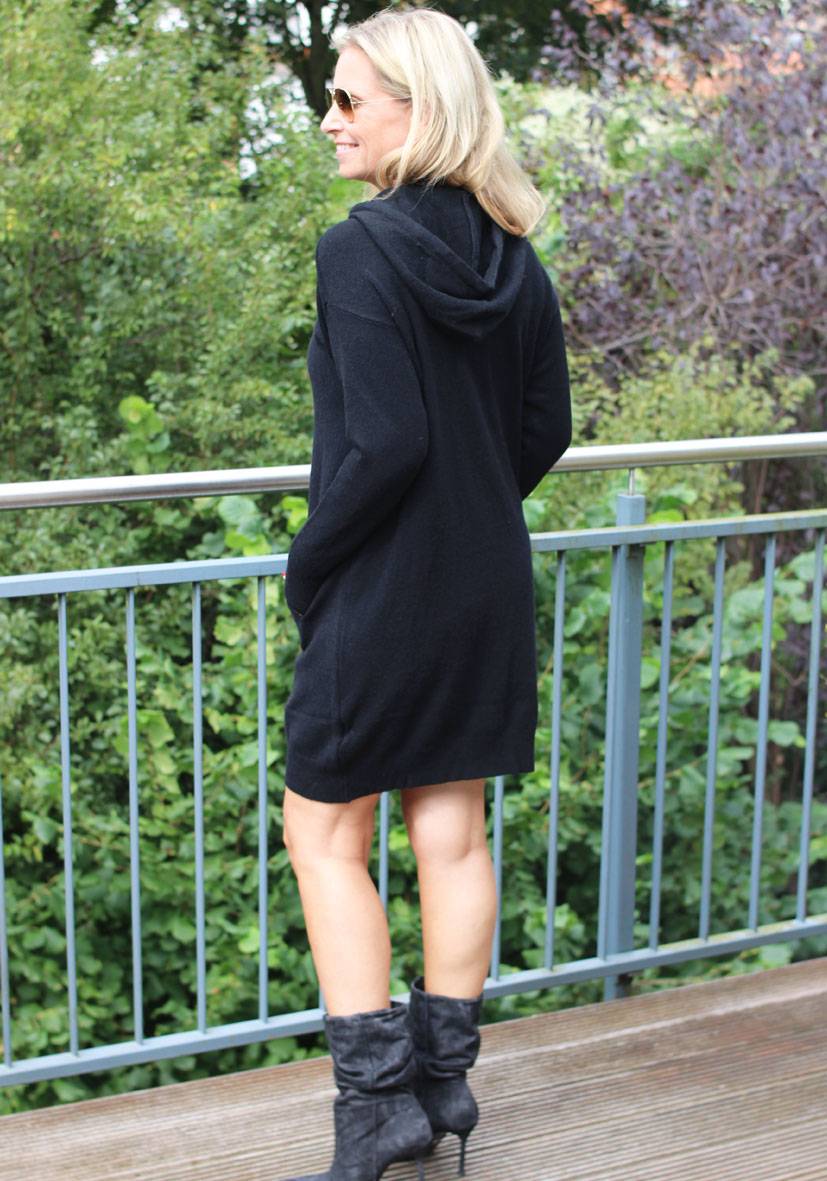 Miss Goodlife Dress Knitted Hoodie Pockets – black Valentinstagsangebot