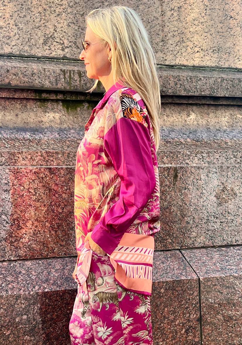 Miss Goodlife Blouse Tiger in the jungle – berry Tiefpreis