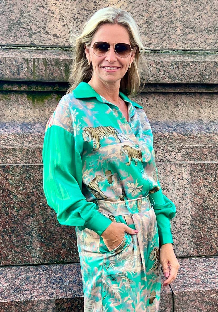 Miss Goodlife Blouse Tiger in the jungle – green Kostenlose Rückgabe