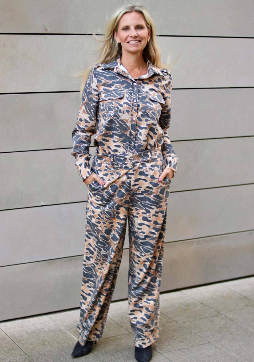 Miss Goodlife Bluse Fancy Leo – blurred brown Letzte 2 Tage