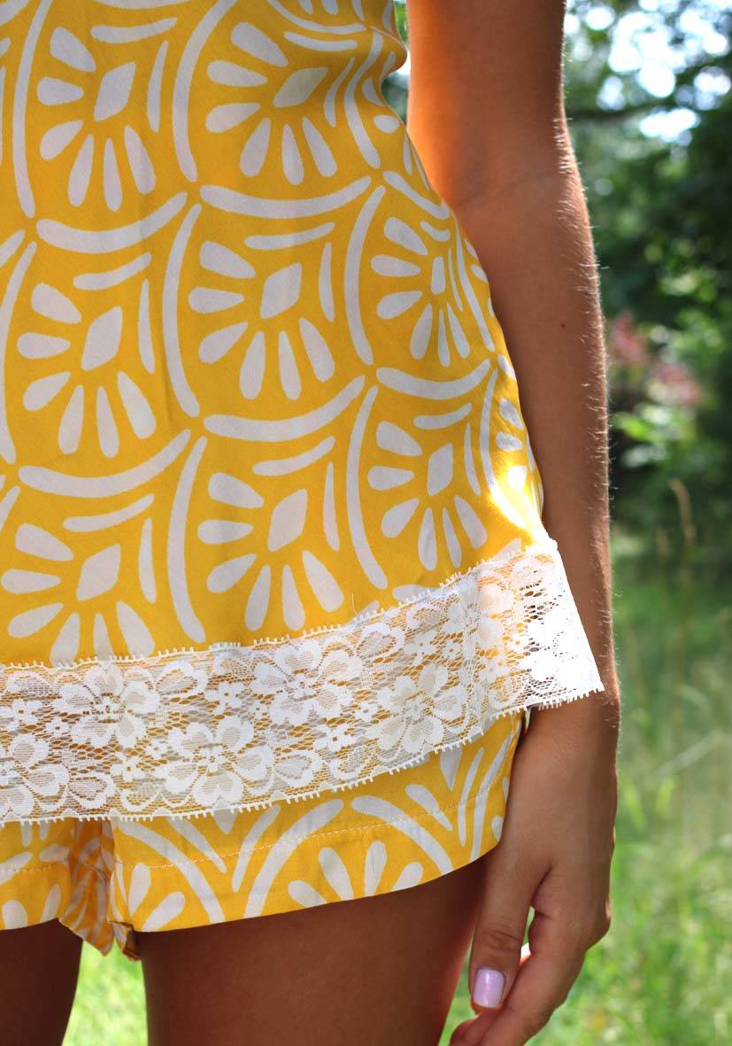 Miss Goodlife Top Yellow delight Nur noch ein Tag übrig