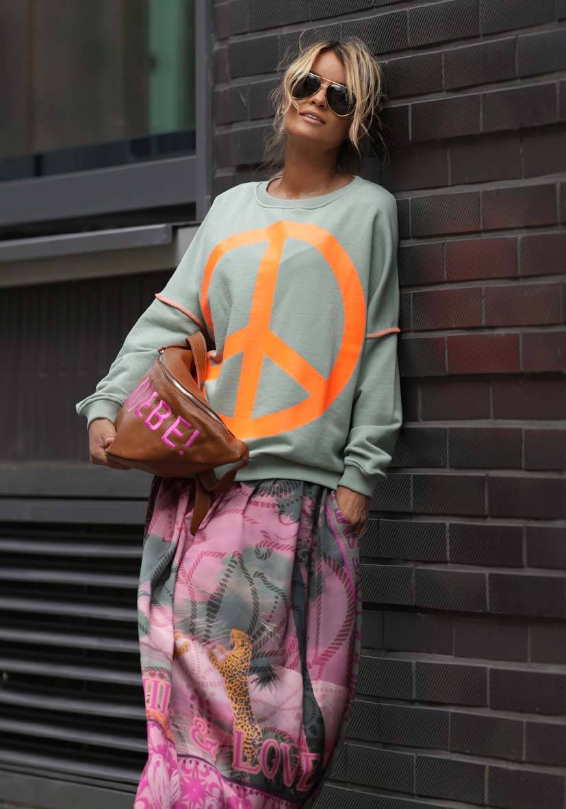 Miss Goodlife Roundneck Peace – almond Jubiläumsangebot