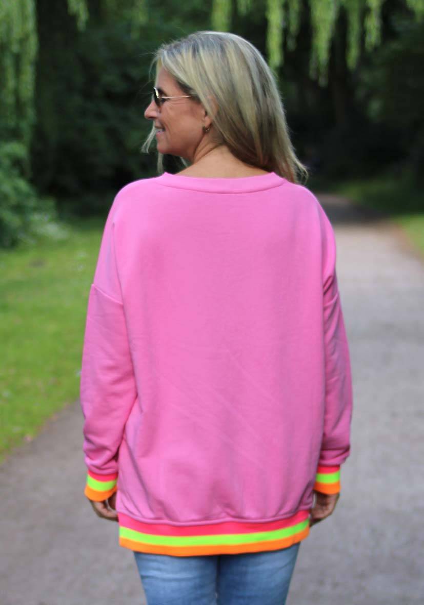 Miss Goodlife V-Neck Me! – rose Online Outlet