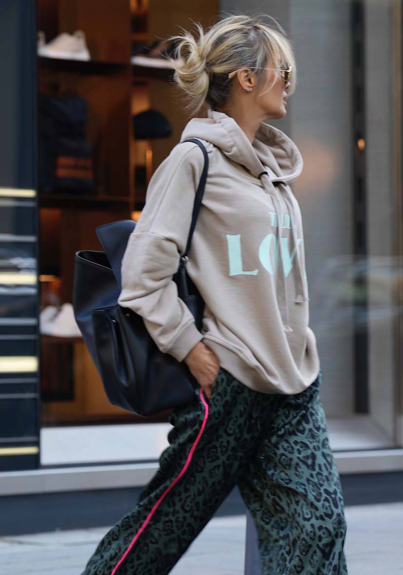 Miss Goodlife Hoodie True Love – sand Sonderangebote