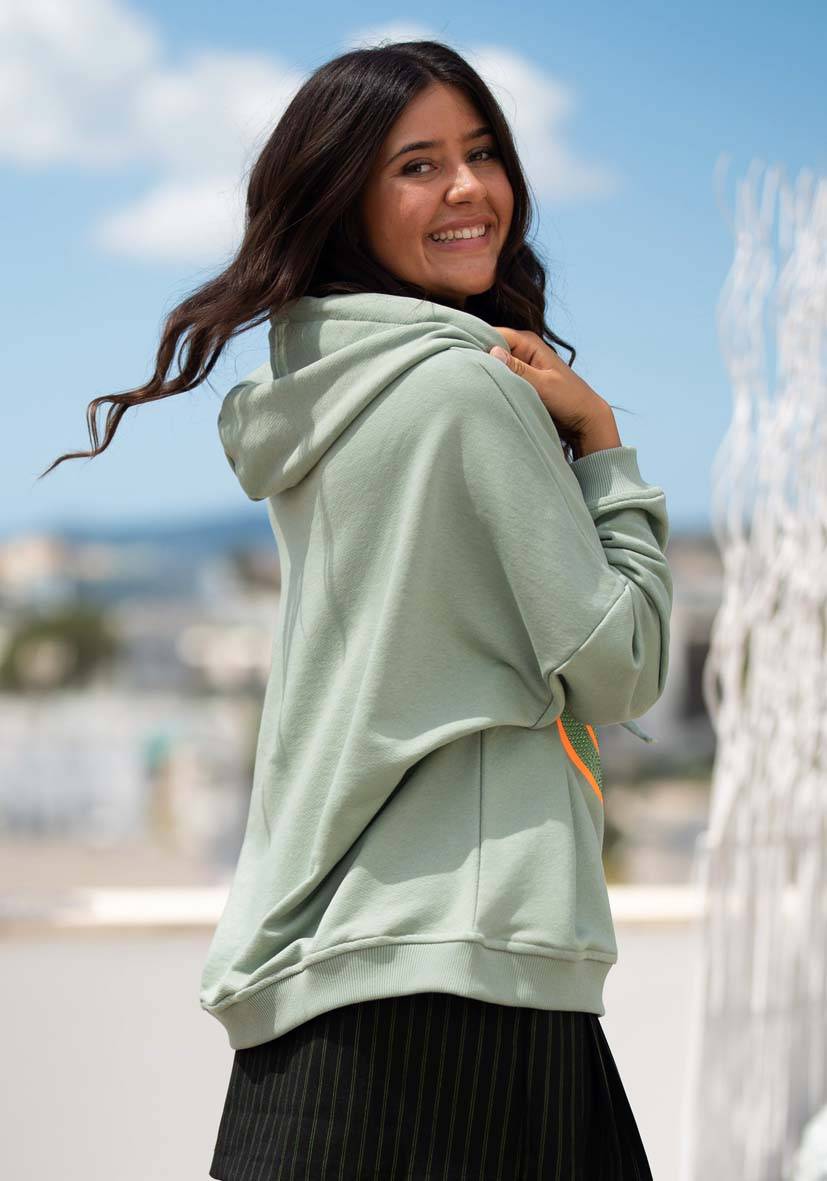 Miss Goodlife Hoodie Be Happy Heartface Strass – almond Sonderangebot der Fabrik