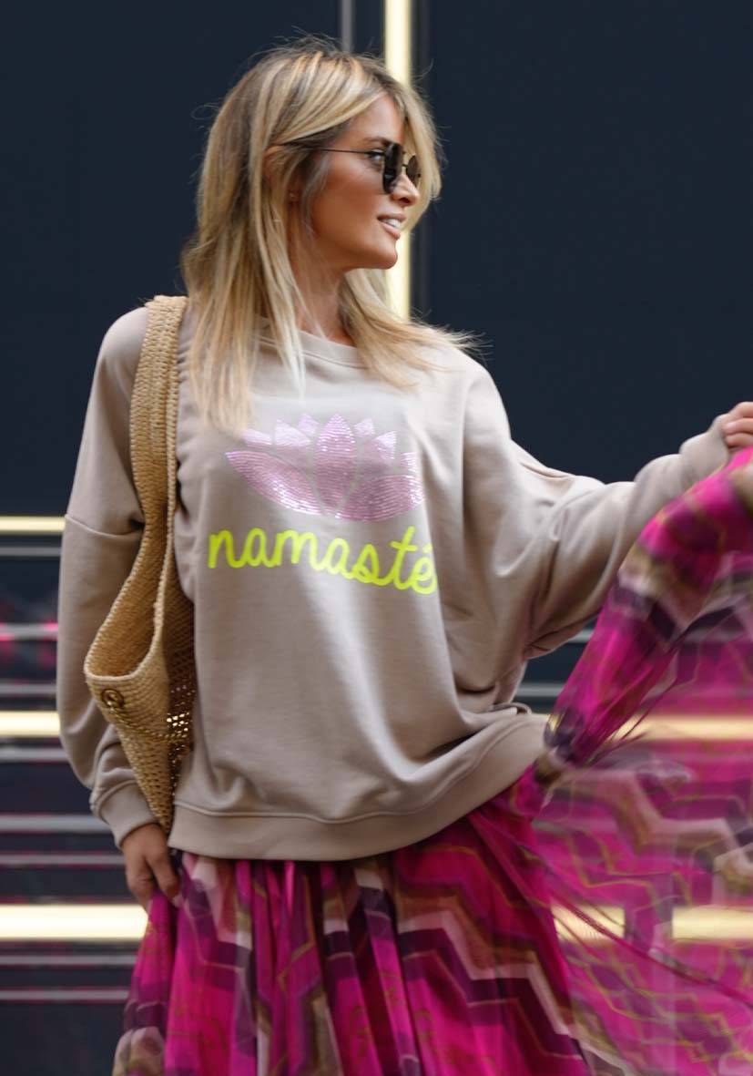 Miss Goodlife Roundneck Double Namasté Strass – sand Großer Ausverkauf