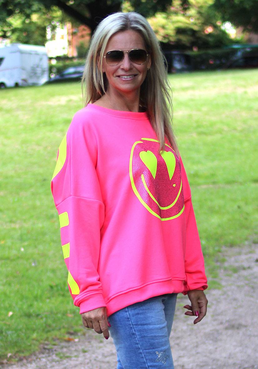 Miss Goodlife Roundneck Famous Heartface Strass – neonpink Top Angebot