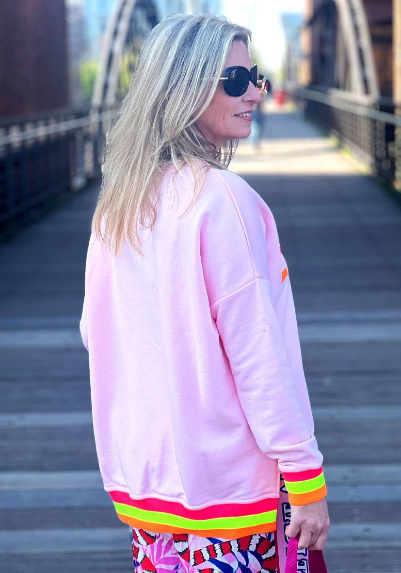Miss Goodlife V-Neck L(i)ebe Glitter – rose Vierteljährliche Förderung