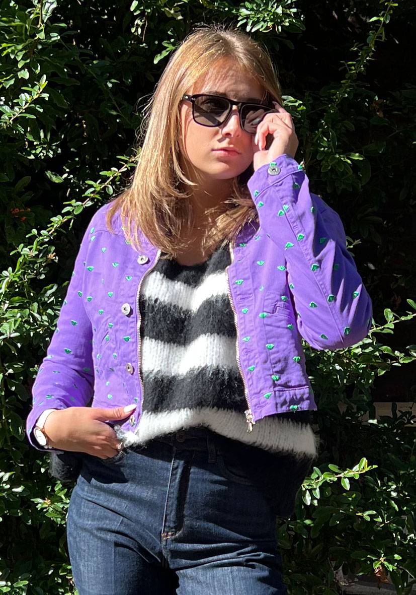 Miss Goodlife Kurze Jeansjacke Hearts – lila Begrenzt auf 3 Tage