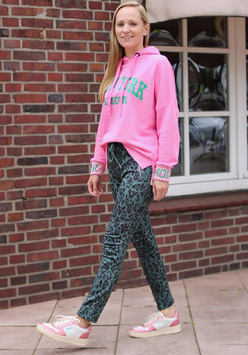 Miss Goodlife Jog-Pants Fancy Leo – green Blitzangebot
