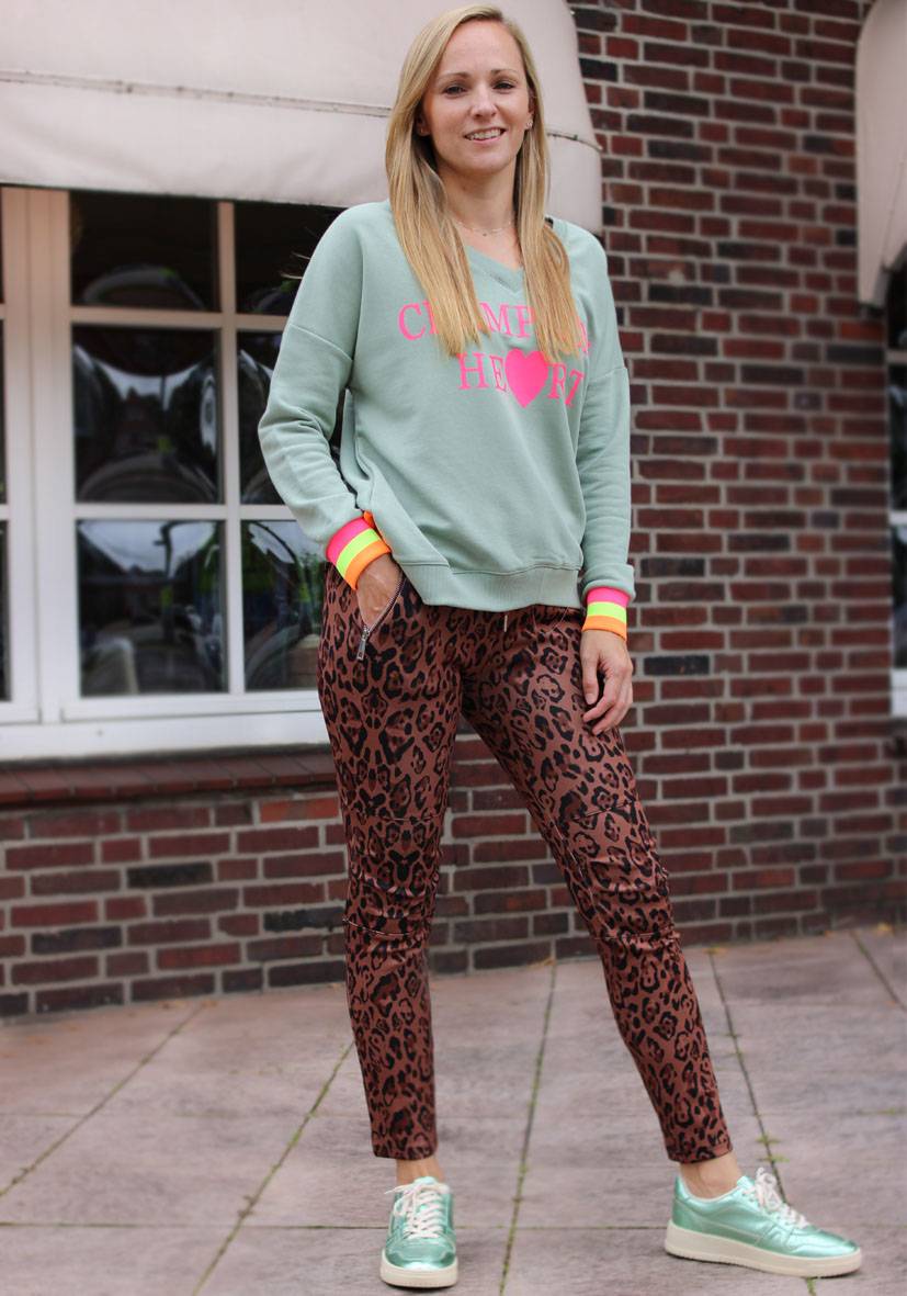 Miss Goodlife Jog-Pants Fancy Leo – brown Große Rabatte
