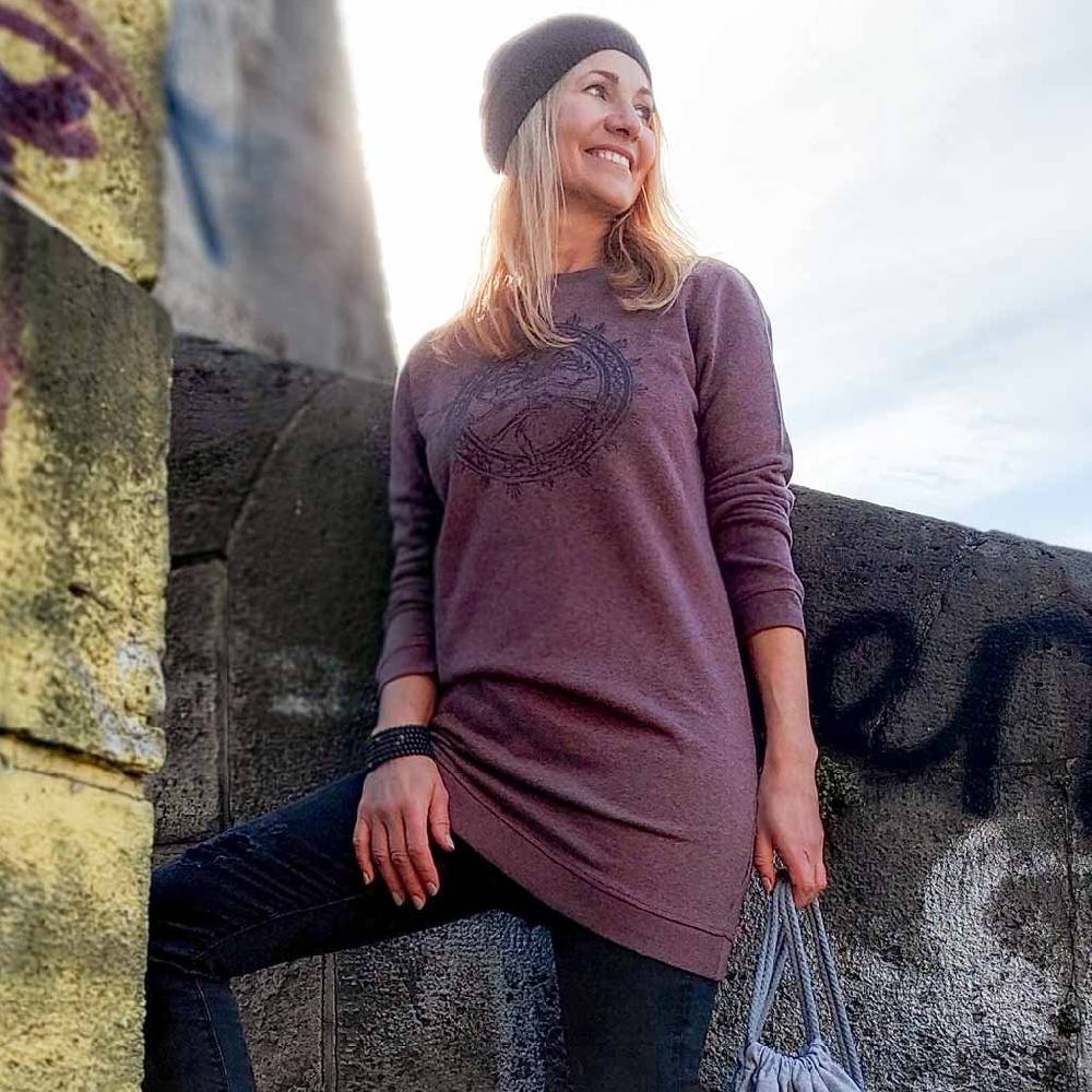 Natural Born Yogi Shiva Fever – Sweatshirt Kleid berry Kostenlose Rückgabe