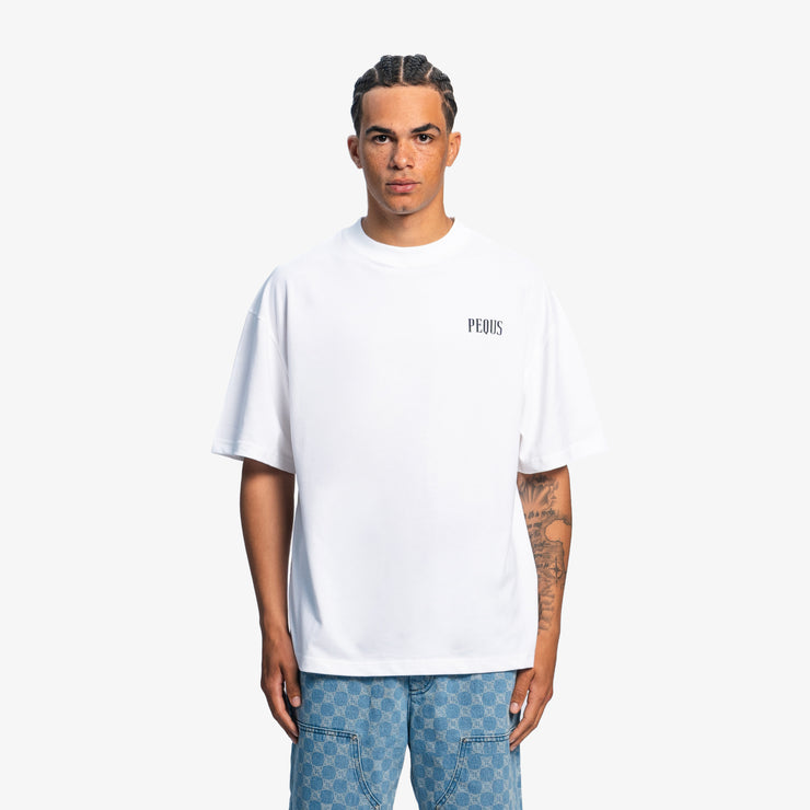 Pequs Chest Logo T-Shirt Nur für heute