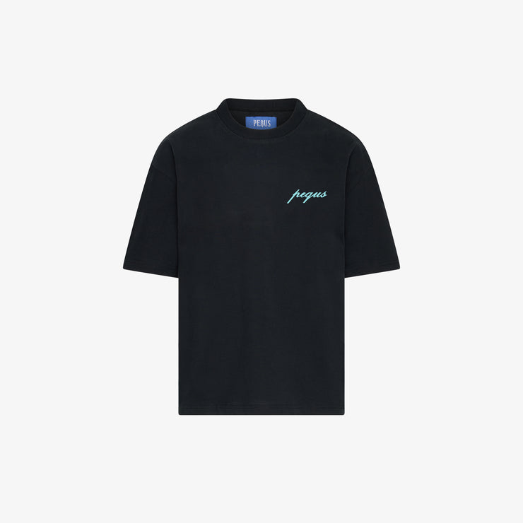 Pequs A Paradise Beach Club Back Logo T-Shirt Begrenztes Angebot