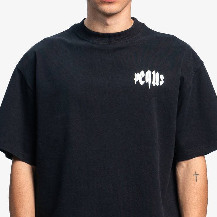 Pequs Mythic Chest Logo T-Shirt Weihnachtsangebot