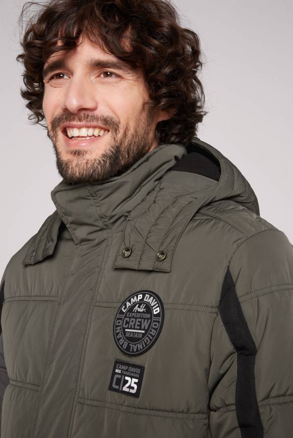 Soccx Lange Steppjacke mit Kapuze und Rücken-Artwork medium khaki Limitierter Zeitrabatt