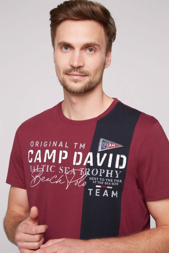 Soccx T-Shirt mit Color-Blocking und Artwork burgundy Blitzangebot