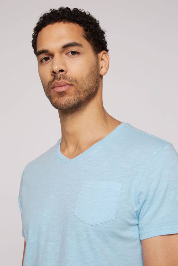 Soccx T-Shirt V-Neck mit Brusttasche summer blue Neueste Stile