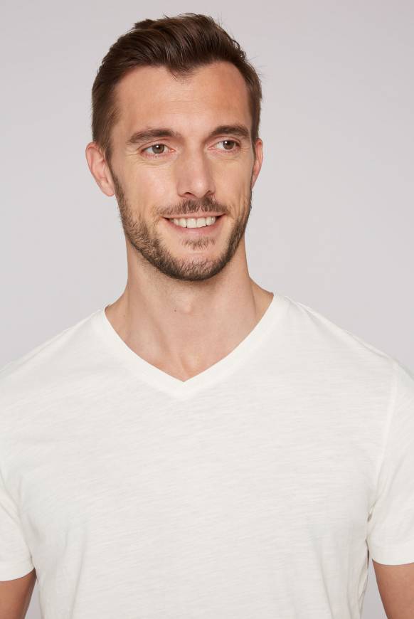 Soccx Basic T-Shirt mit V-Ausschnitt ivory Letzter Tag