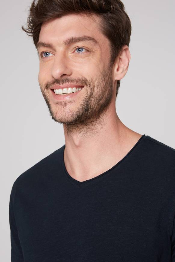 Soccx Basic T-Shirt V-Neck mit Used-Kante blue navy Speichern exportieren
