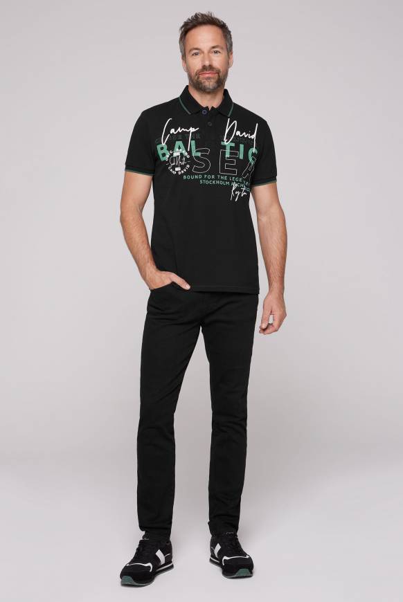 Soccx Poloshirt aus Pikee mit Rubber Print black Nur für heute