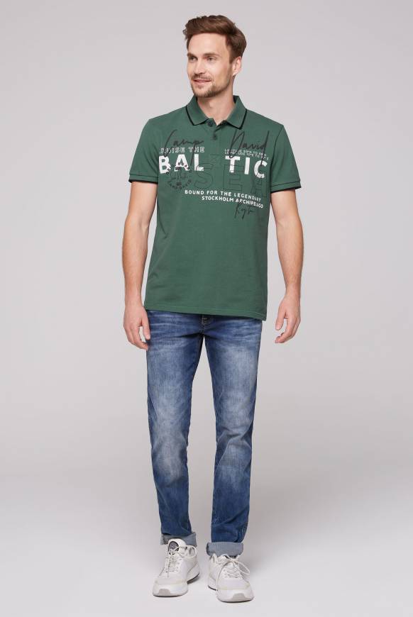 Soccx Poloshirt aus Pikee mit Rubber Print dark green Vierteljährliche Förderung