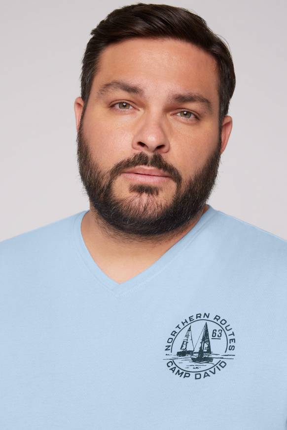Soccx V-Shirt mit kleinen Rubber Prints summer blue Günstig kaufen