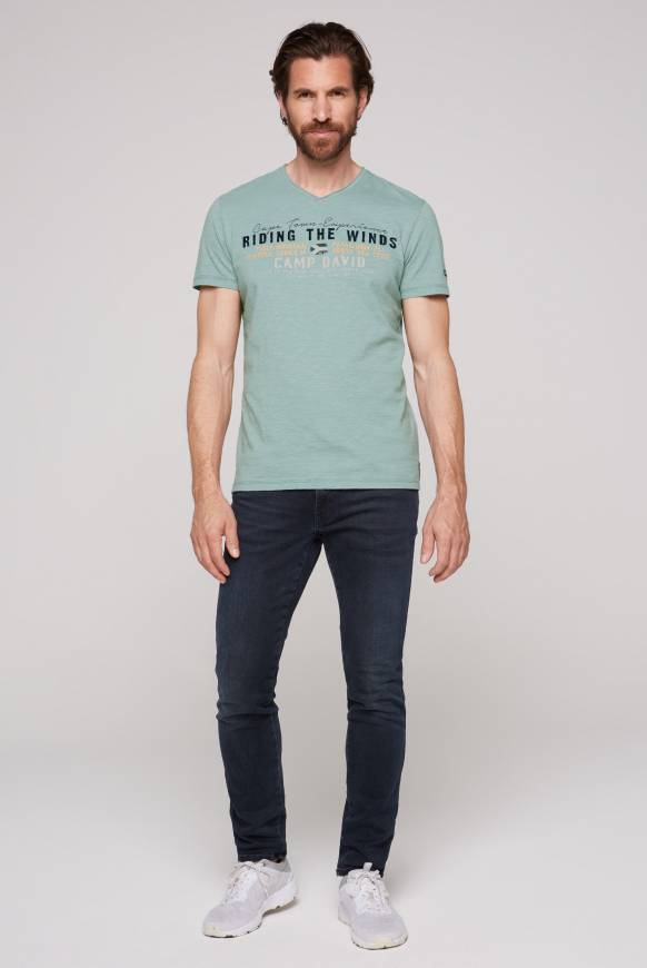 Soccx V-Shirt mit Flockprint teal Neueste Mode