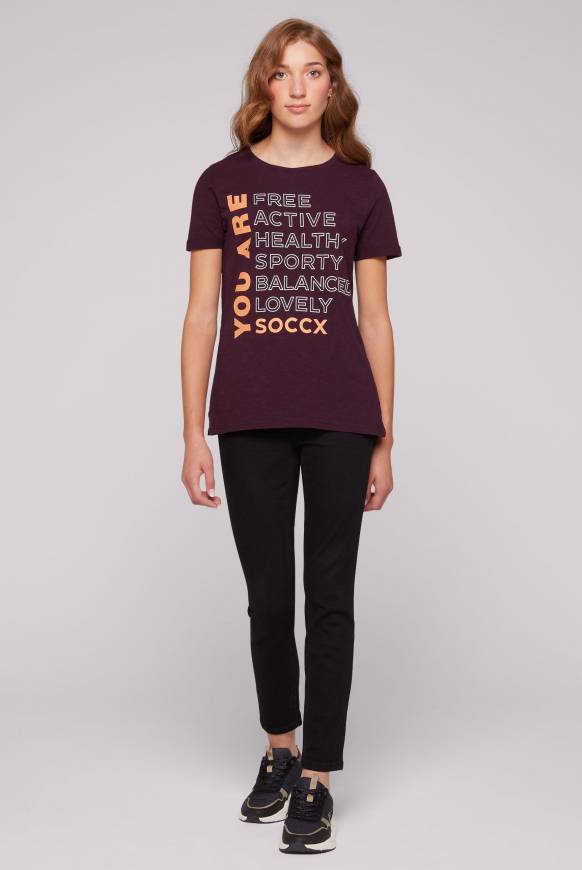 Soccx T-Shirt Rundhals mit Wording Print deep plum Kostenloser Versand international