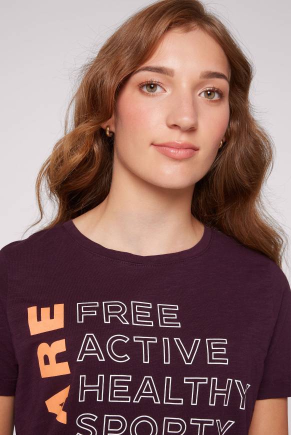 Soccx T-Shirt Rundhals mit Wording Print deep plum Kostenloser Versand international