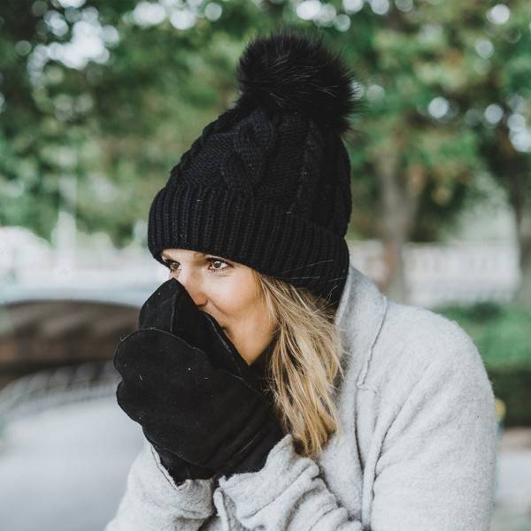 Sonia Originelli Winter Beanie Mütze Zopfmuster XL Bommel Teddyfell Nur noch ein Tag übrig