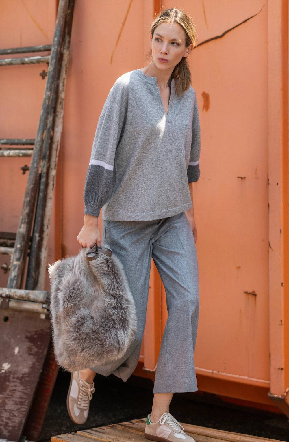 Spoon Golf Contrast Sleeves Wool- Cashmere Sweater Kostenloser Versand