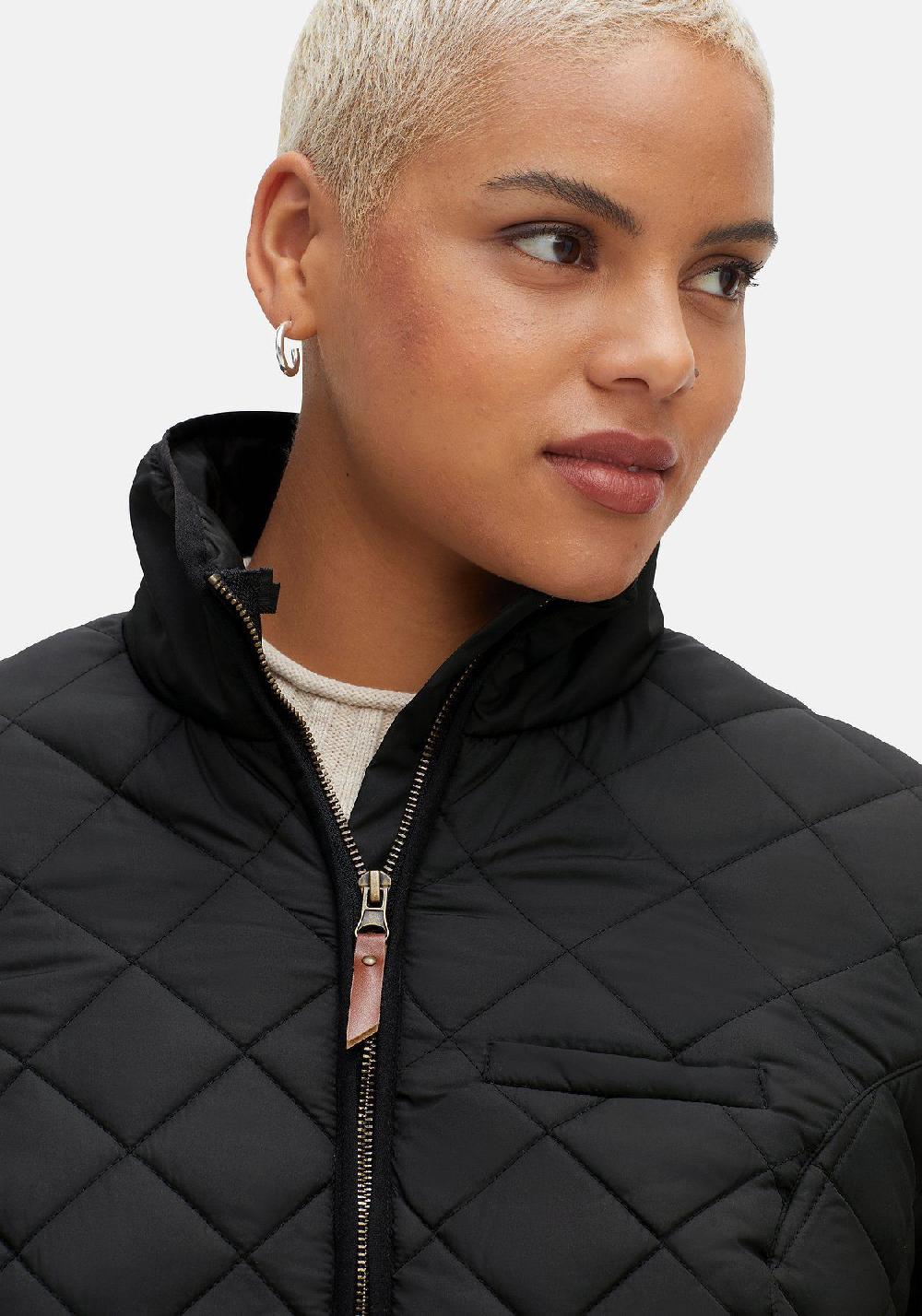 sheego Steppjacke aus wasserabweisendem Material JETZT KAUFEN
