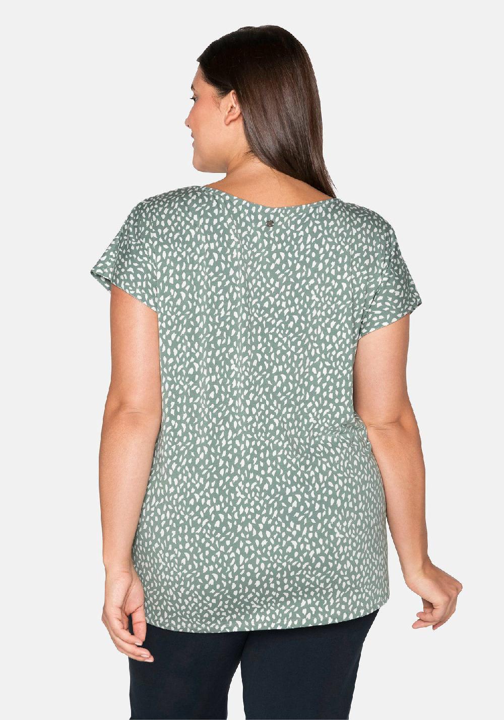 sheego Shirt mit Alloverdruck und gelegten Falten Black Friday Preise