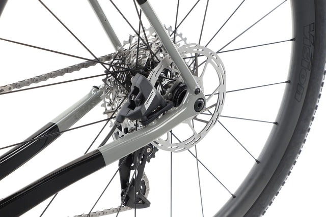 Haro Bikes Haro Bikes Buzzard Carbon 2 - Gloss Jet Black Grey / Copper &vert; fahrrad.de Riesige Ersparnisse