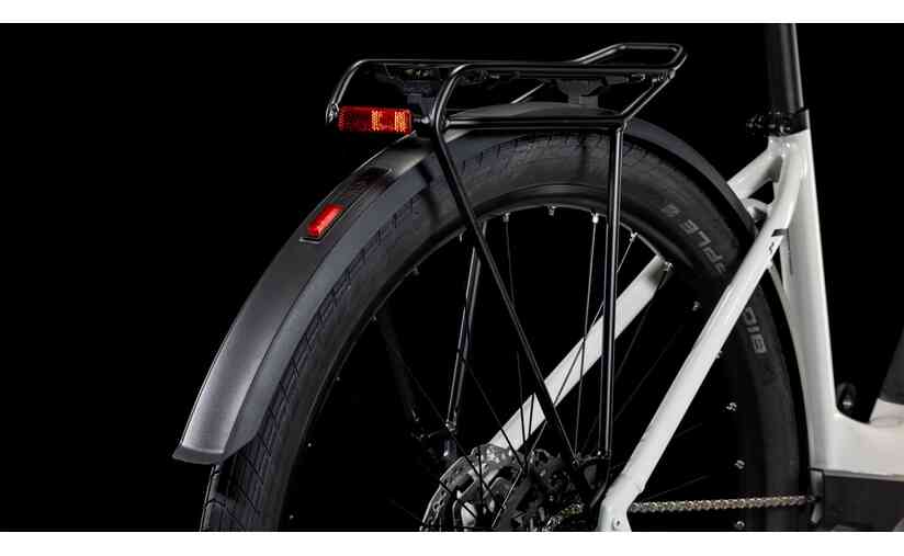 Cube Touring Hybrid ONE 625 - 625 Wh - 28 Zoll - Tiefeinsteiger - 2025 Flash Sale